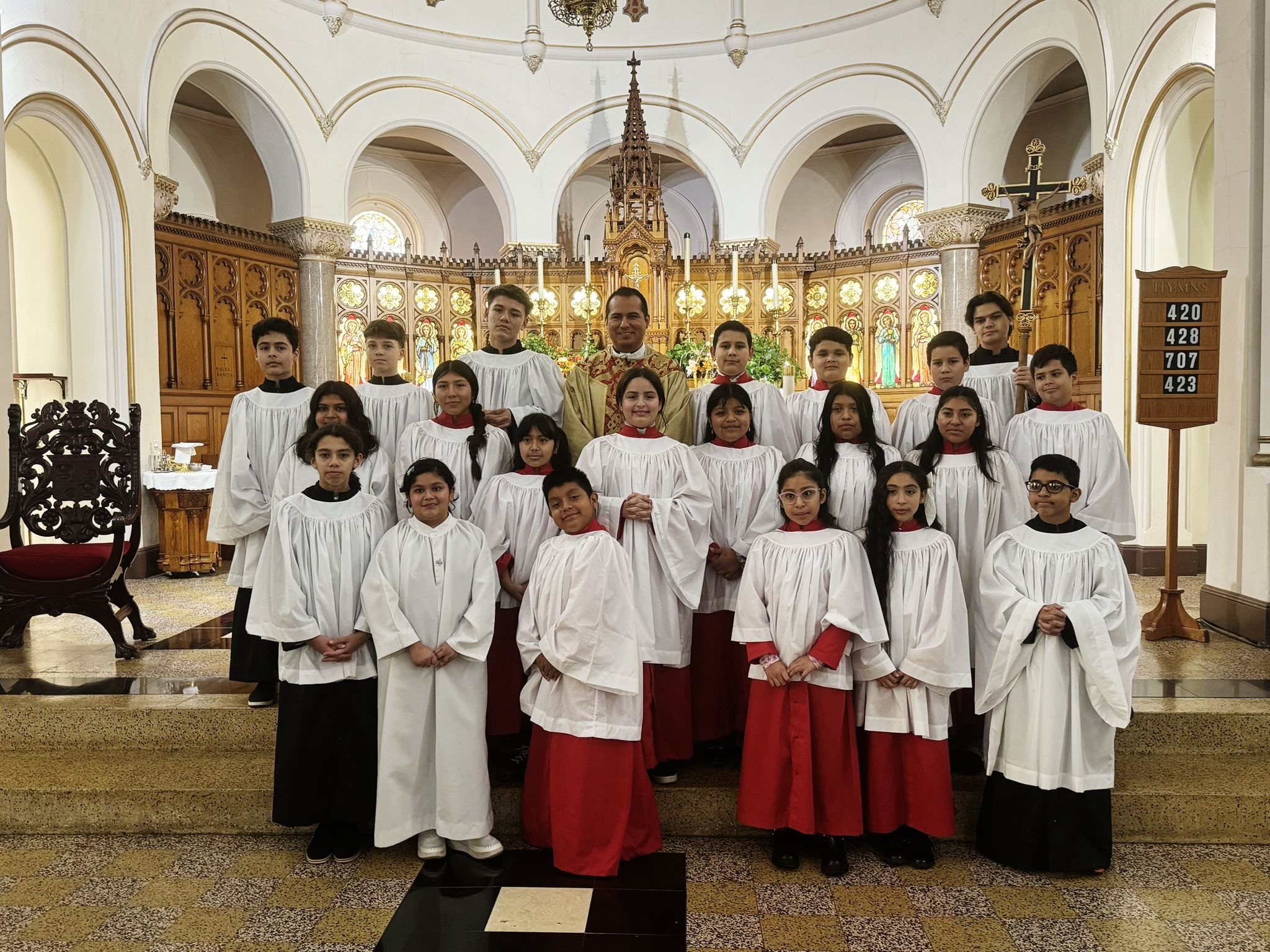 Port Chester: Fr. Eddie and new altar servers