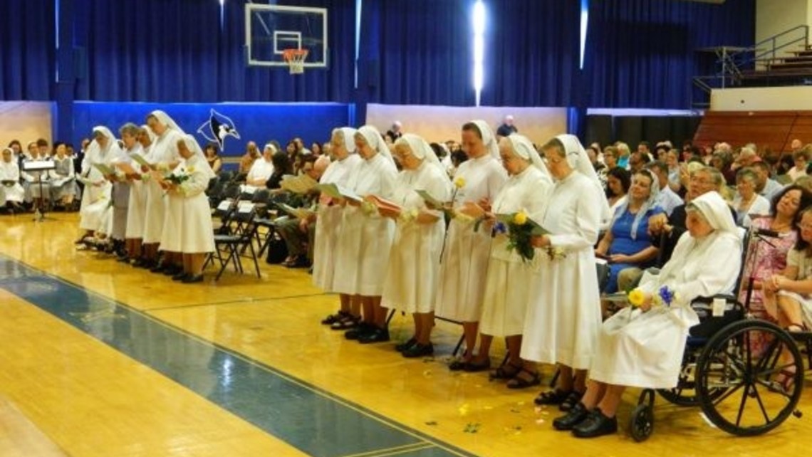 Sisters Renew Profession