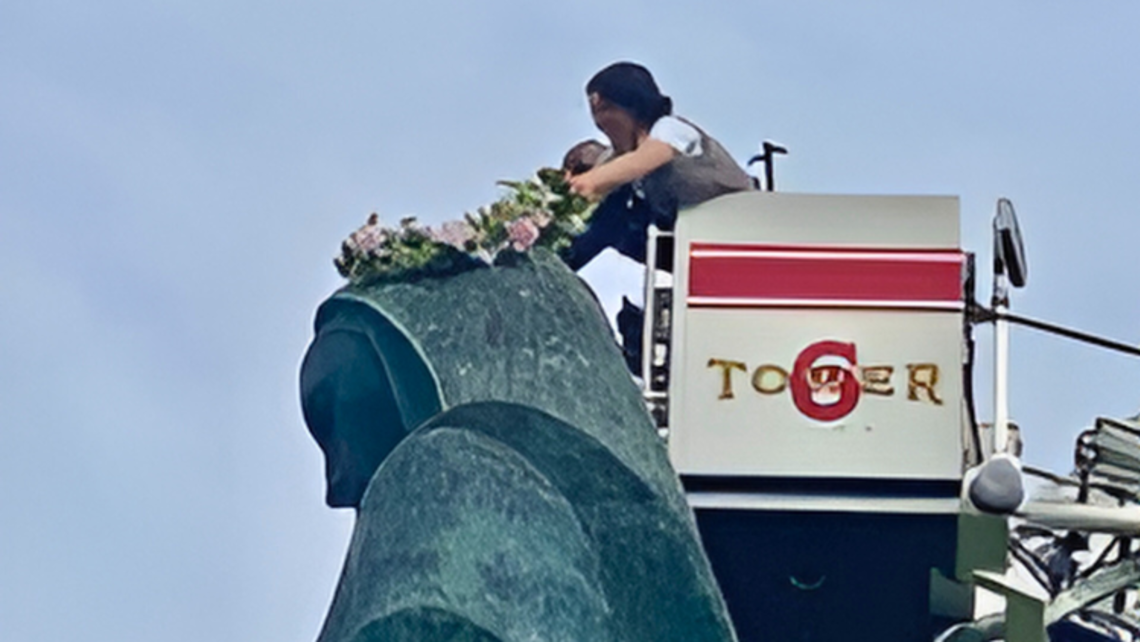 Crowning the statue of Mary at this year’s Mary Help of Christians Day in Stony Point, NY. | Photo by Fr. Tom Dunne, SDB Marian Day 2024