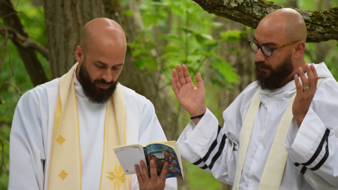 (from left to right) Fr. Steve DeMaio, SDB, and Fr. Benny Di Bitonto celebrate Mass outdoors during this year's YAR | Photo by Salesian Youth Ministry Message of the Provincial 09.01.22