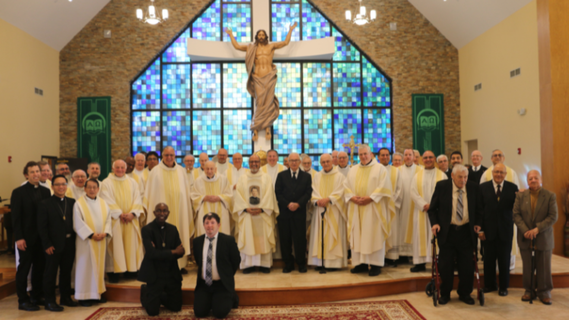 SUE Salesian priests and brothers at this year’s jubilees with regional councilor for Interamerica Fr. Hugo Orozco, SDB (center) | Photo by Br. Travis Gunther, SDB Province Jubilees 2024