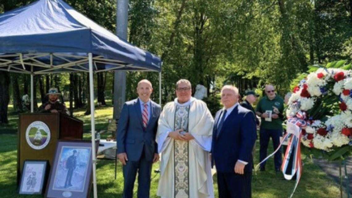 Stony Point Town Supervisor Mr. Jim Monaghan; Stony Point Director Fr. Manny Gallo, SDB; and Haverstraw Town Supervisor Mr. Howard Philips | Photo by Fr. Sasika Lokuhettige, SDB Stony Point 9/11 Memorial