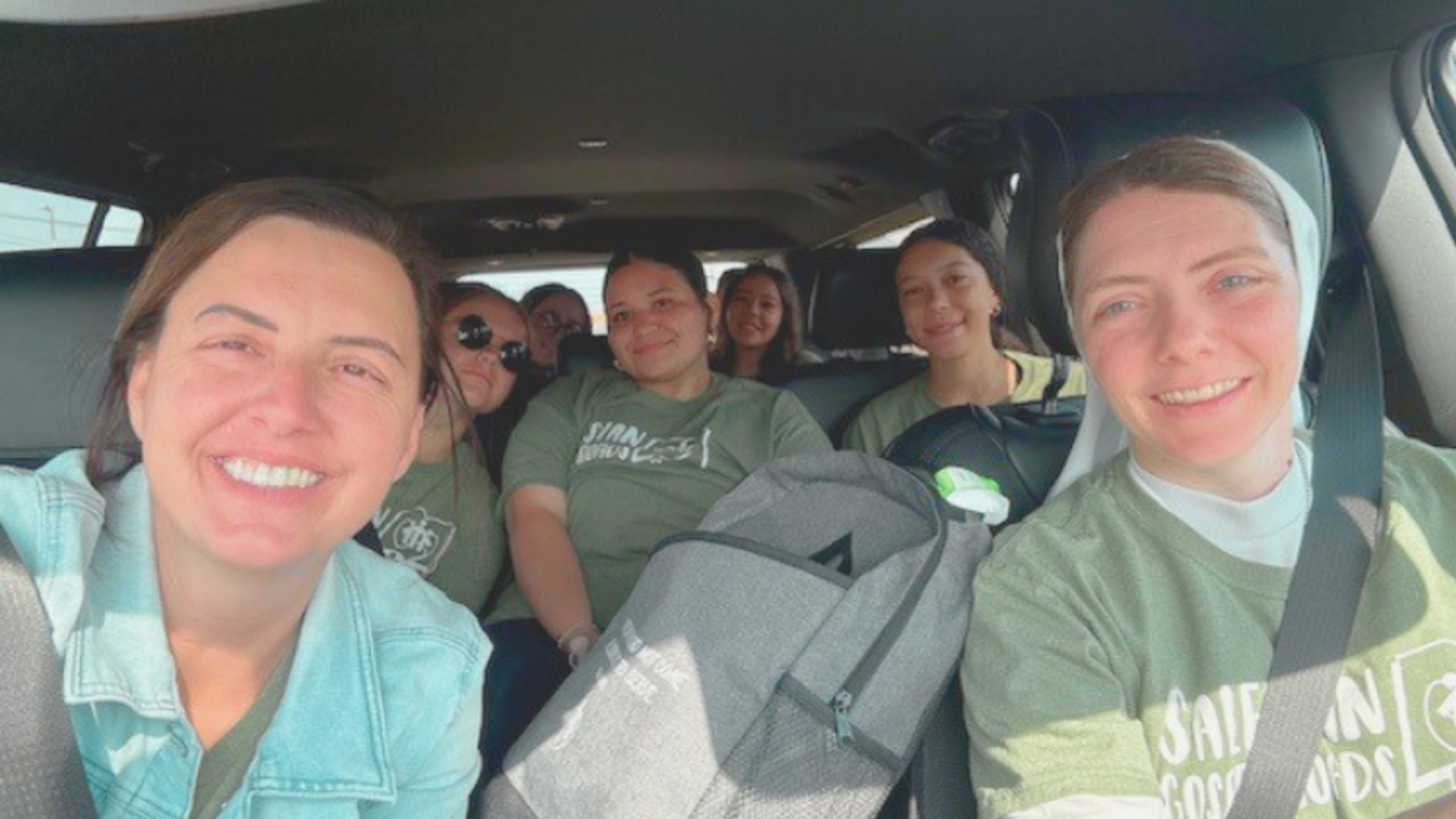 Nicole Perque and Sr. Kelly Schuster, FMA, with some of this year’s Salesian Gospel Roads New Orleans’ participants | Credit: Nicole Perque Salesian Gospel Roads NOLA 2025