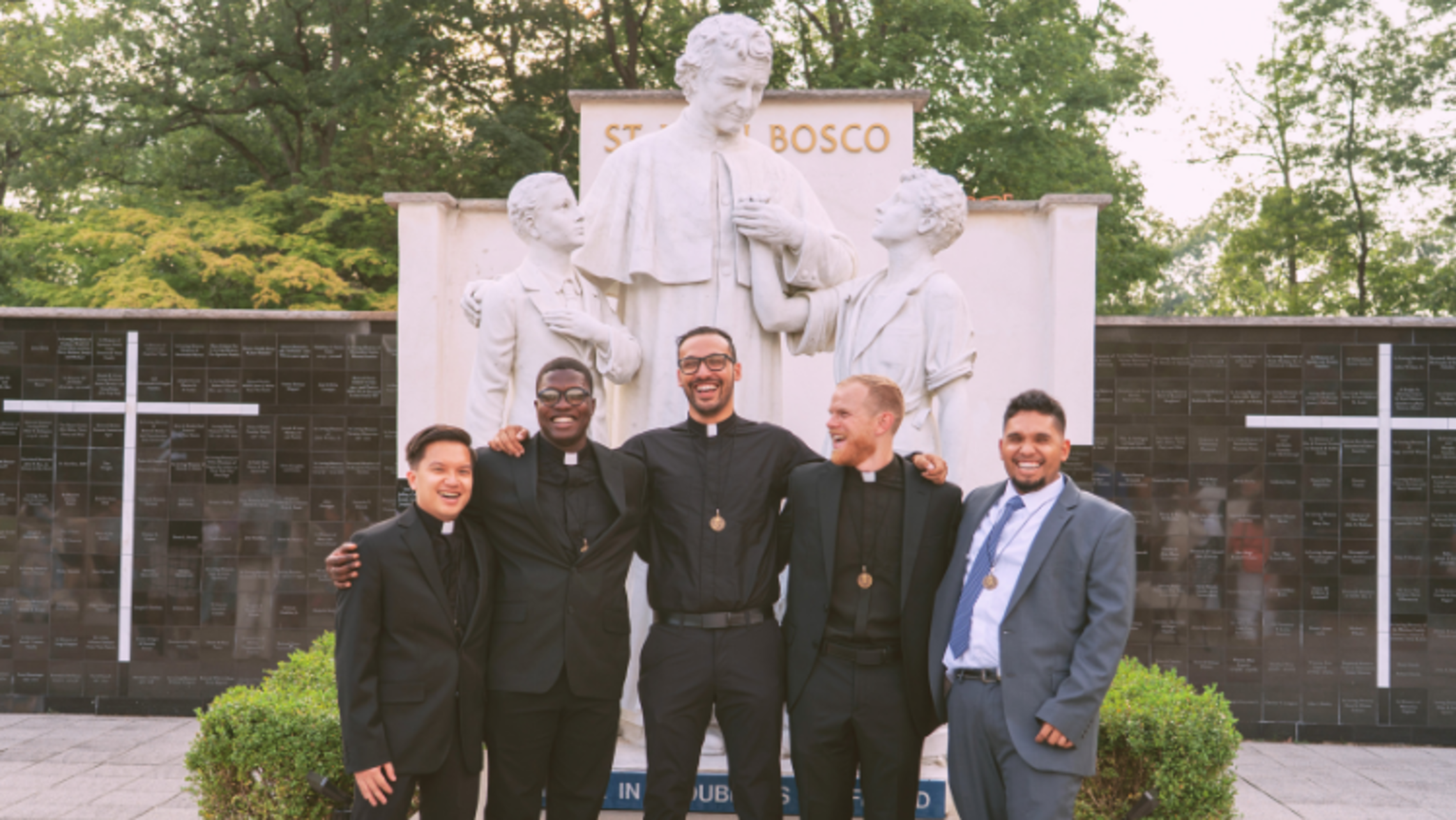 Bros. Jieo Tecson, Christo Philistin, Lorenzo D’Alessandro, Nicholas Jandernoa, and Carlos Cerda, SDBs | Credit: Salesian Youth Ministry Weekly Prayer National Vocation Awareness Week 2025